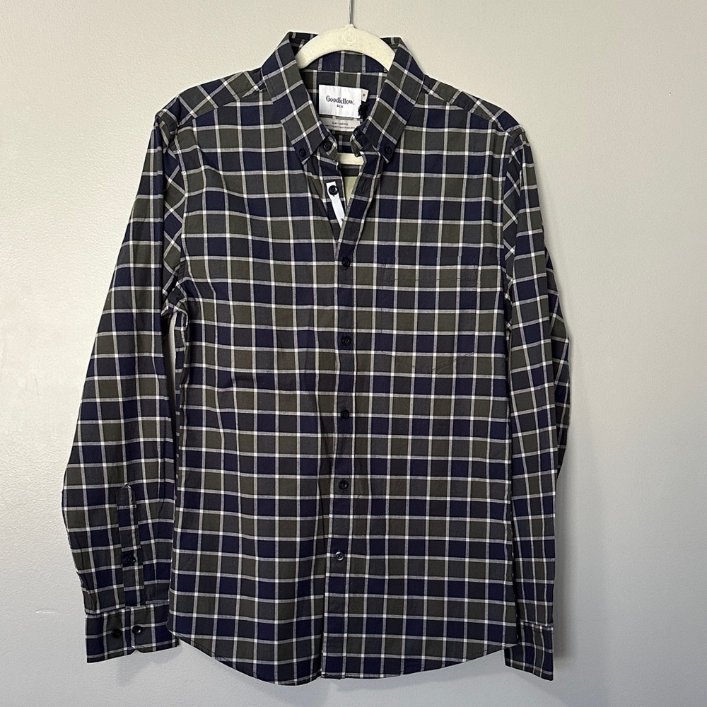 Goodfellow NWT Navy and Green Checkered Men’s Button Down Casual Shirt Slim Fit